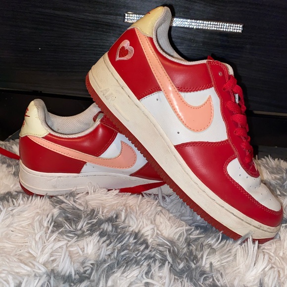 air force 1 valentine's day 2005